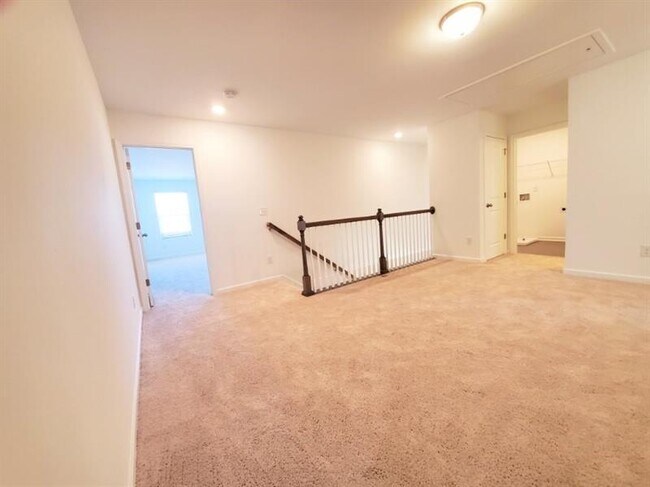 Building Photo - 5830 Flint Ln