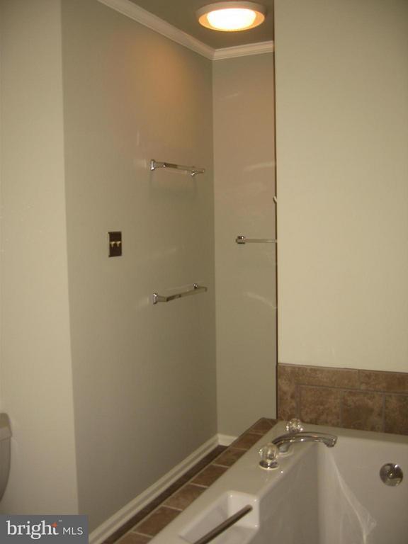Building Photo - 2109 S Childs Rd