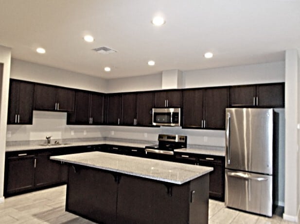 Building Photo - 20715 W Thomas Rd