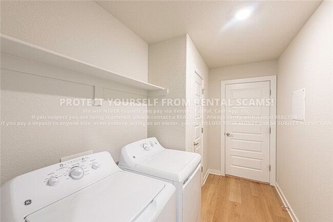 Building Photo - 4747 W Tofino Dr