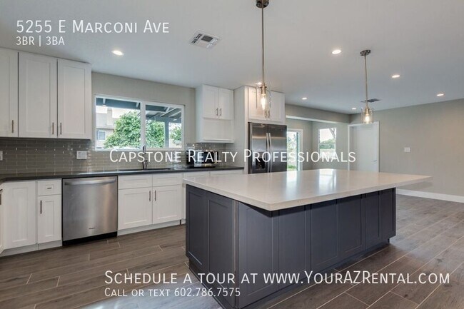 Building Photo - 5255 E Marconi Ave