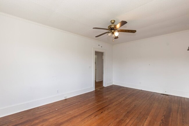 Building Photo - Serene Home For Rent!