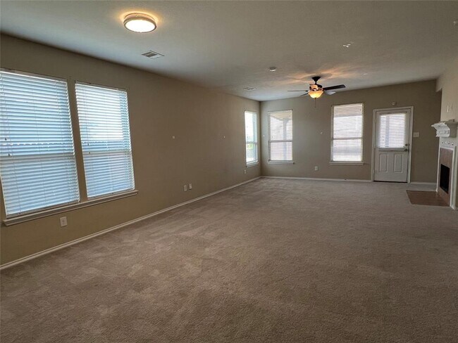 Building Photo - 16006 Arapaho Bend Ln