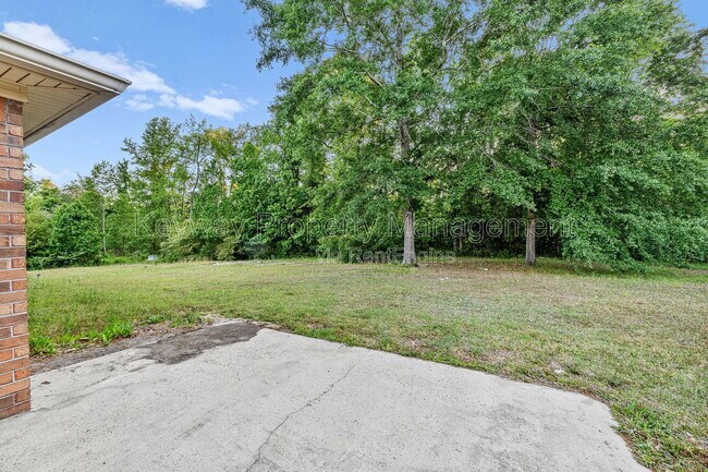 Building Photo - 3013 Heron Ct