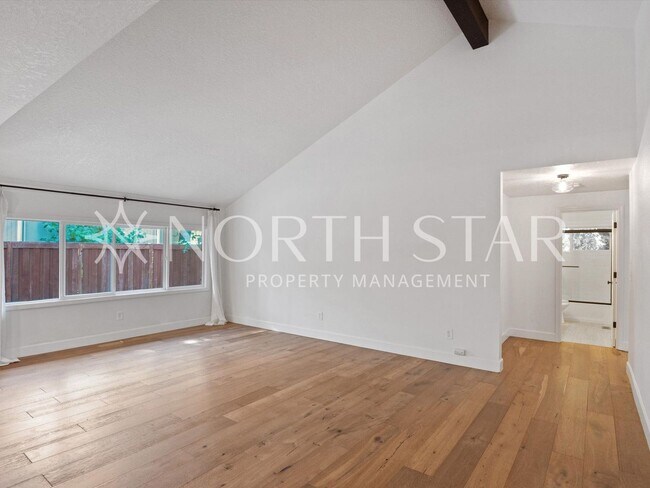 Building Photo - Stylishly Updated Ranch in Bryant Woods