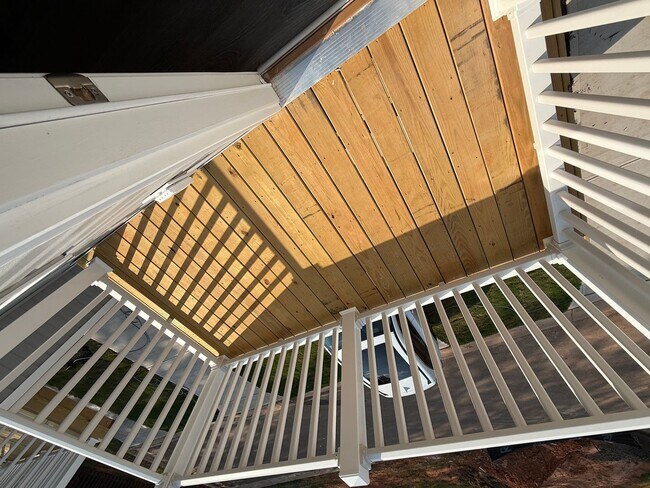Building Photo - Brand New Townhome!!