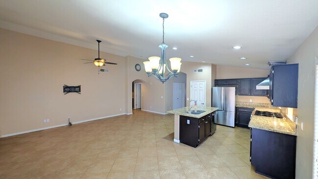 Building Photo - 3 Bedroom Home in the Silverhawk Community Near N Cooper Rd and W Guadalupe Rd!