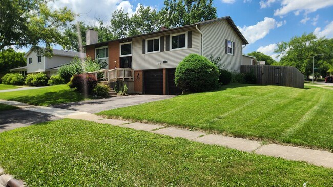 Building Photo - 418 Assembly Dr