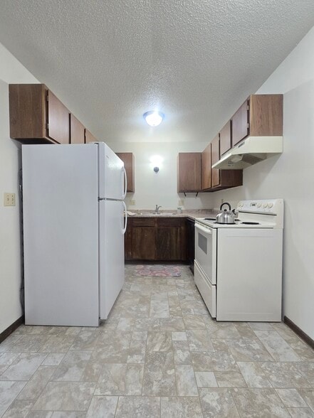 2 Bed, 1 Bath - 1105 12th St