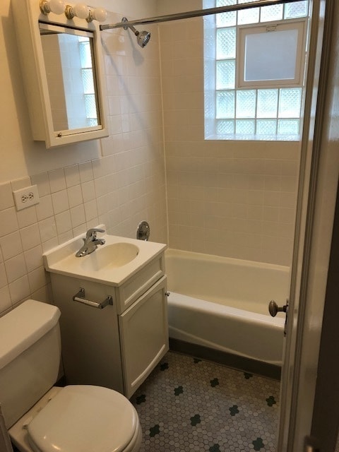 Building Photo - 3400 N Nagle Ave