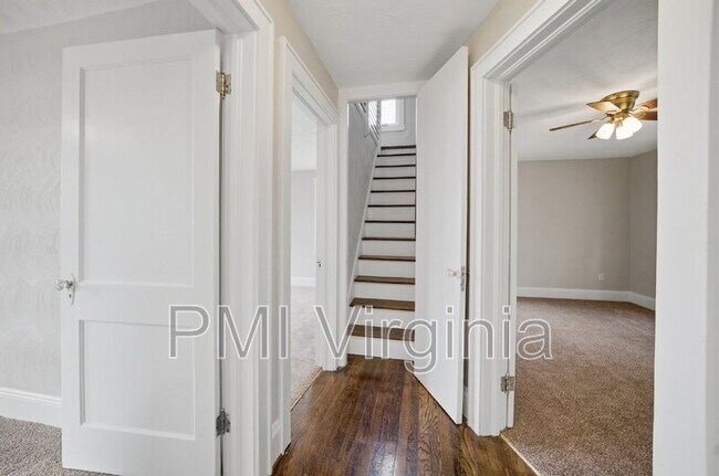 Building Photo - 1906 Montclair Ave