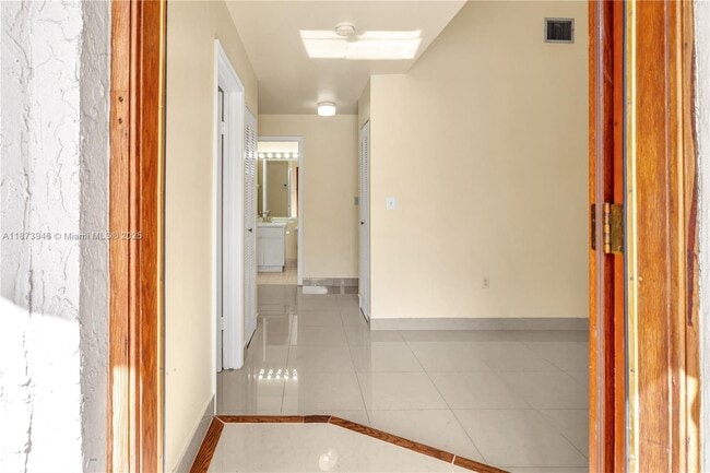 Building Photo - 6427 SW 132nd Ct Cir