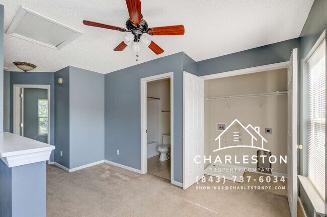 Building Photo - 222 Maypop Dr