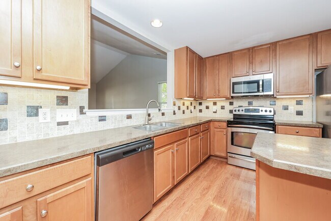 Building Photo - 3141 Aidan Ln