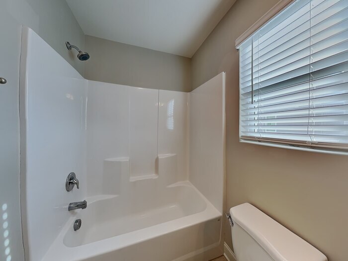 Building Photo - 3800 Sapphire Ridge Ct