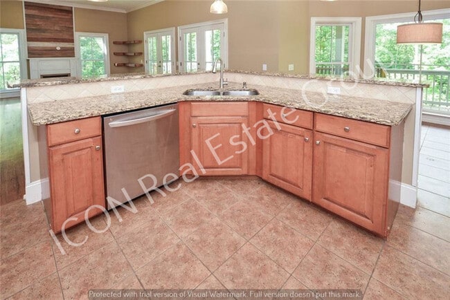 Building Photo - 4/3.5 home on 4 acres in North paulding