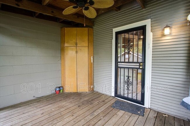 Building Photo - 1552 Forest Ave