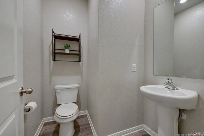 Building Photo - 6406 Underwood Way