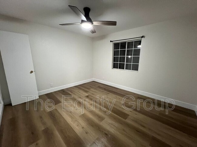 Building Photo - 786 E North Way