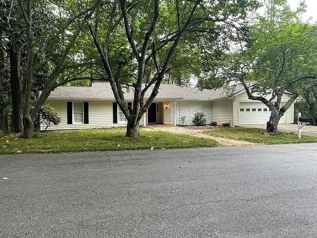 Primary Photo - 160 Boxelder Ln