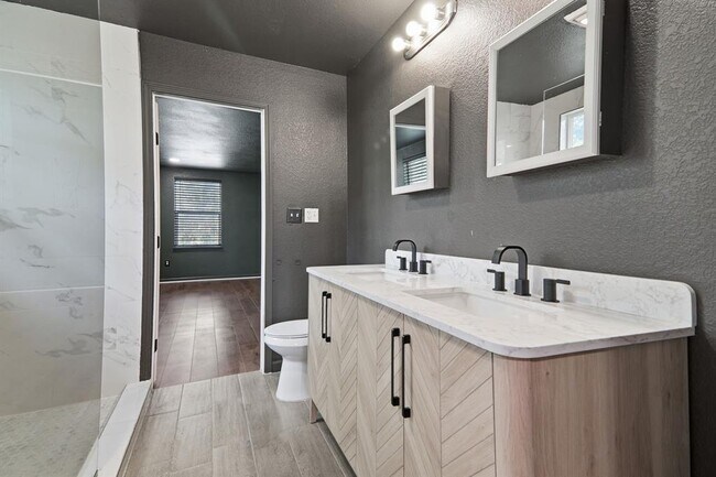 Building Photo - 119 N Kanaio Dr