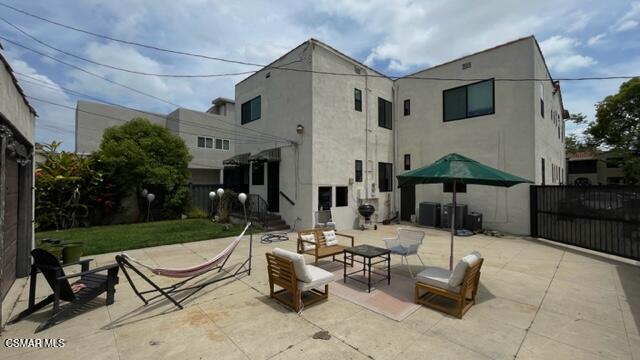 Building Photo - 1213 Sycamore Ave