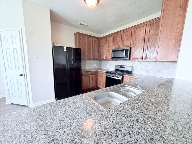 Building Photo - 7403 Bering Landing Dr