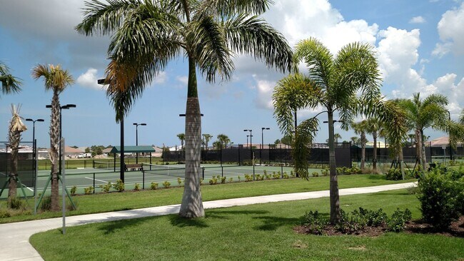 Building Photo - Impressive Annual Unfurnished 3 Bedroom, 2...