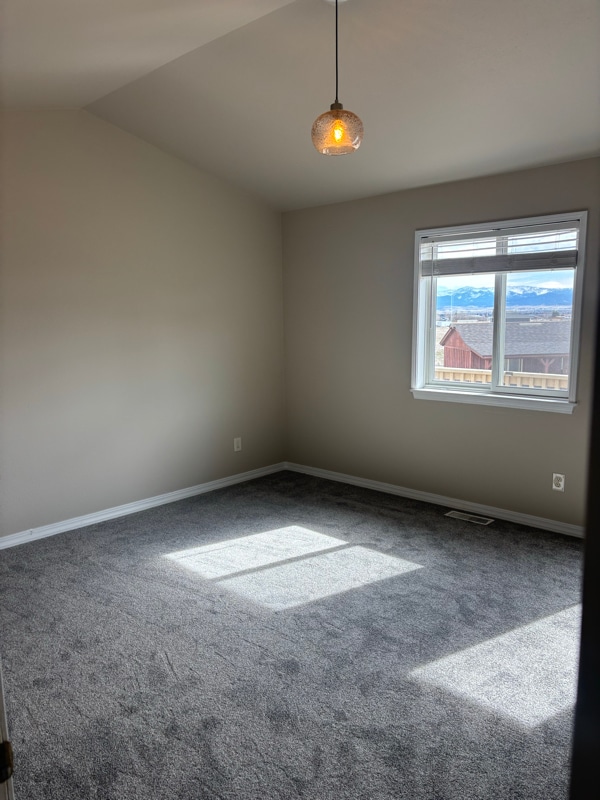 Building Photo - 356 Best Place Rd