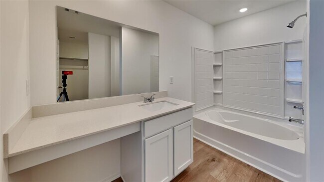 Building Photo - 10040 Appaloosa Ln