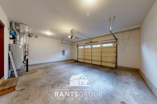 Building Photo - Beautiful home in Puyallup! Easy Commute t...