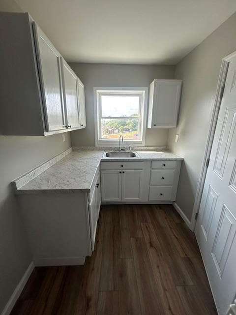 Building Photo - 1528 Lynn Garden Dr