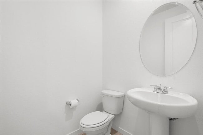 Building Photo - Brand New Luxury Modern 3 Bedroom Home in Summerlin