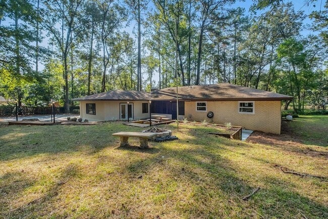 Building Photo - 7916 Skipper Ln
