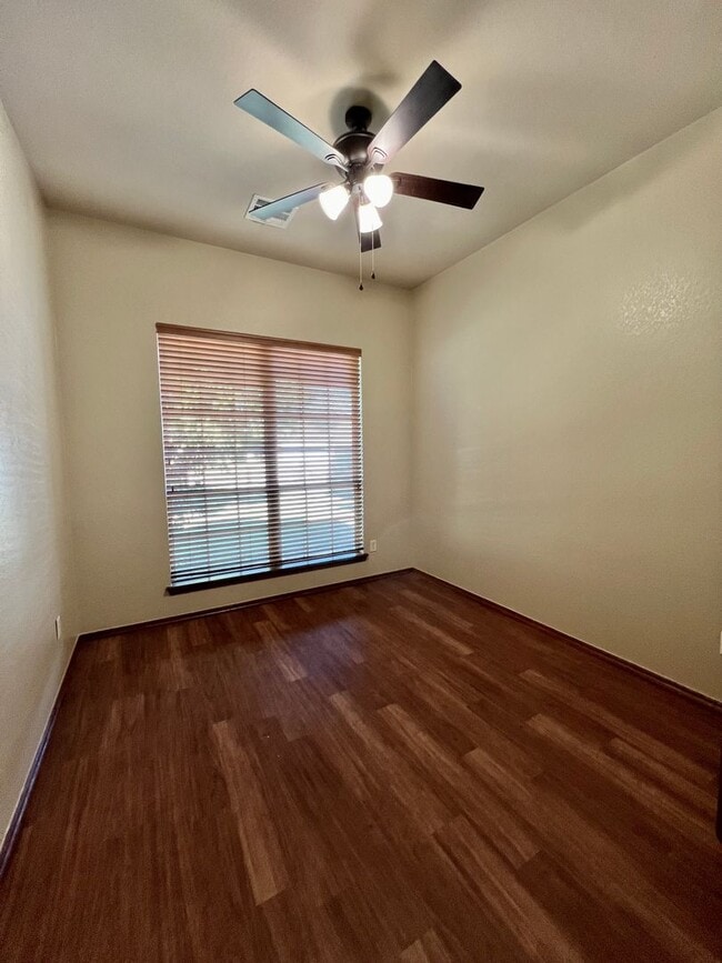 Building Photo - Lovely Rental Home in Heatherwood Neighbor...