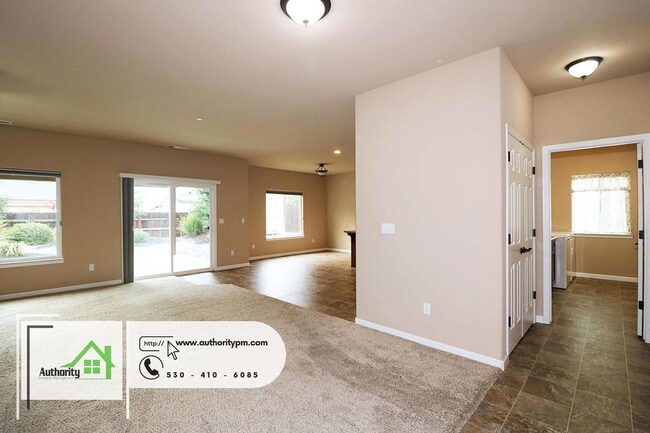 Building Photo - 3550 Cazadero Wy