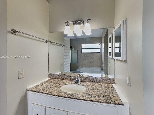 Building Photo - 10420 SW 67th St