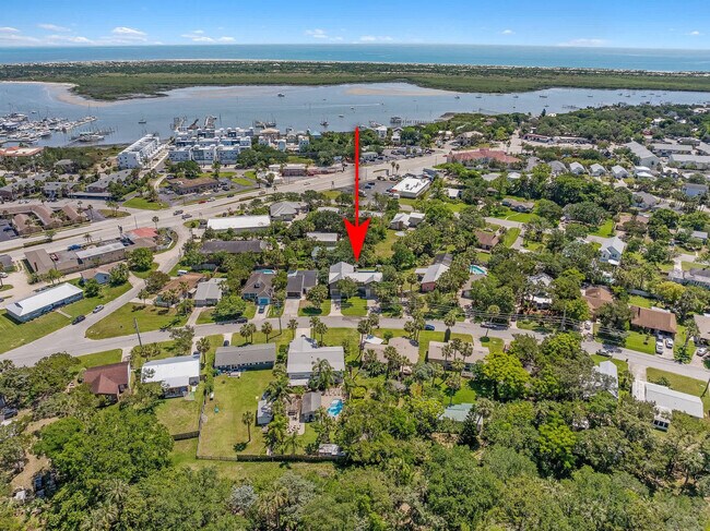 Building Photo - 430 Arricola Ave