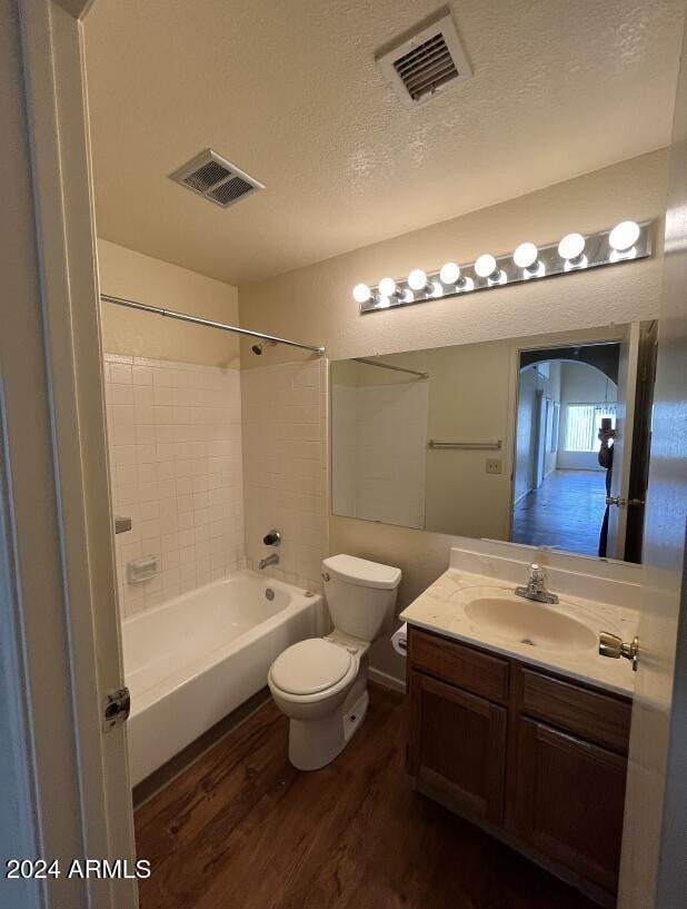 Building Photo - 3961 W Chicago St