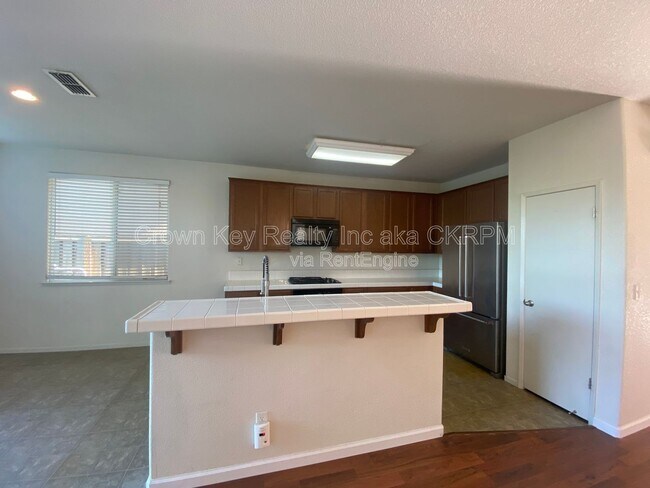 Building Photo - 297 Emory Oak Pl