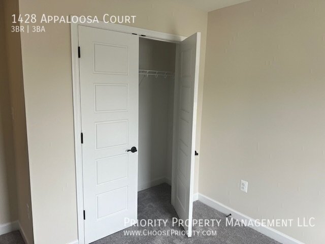 Building Photo - 1428 Appaloosa Ct