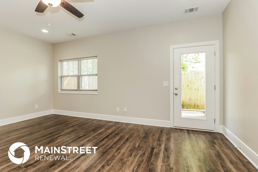 Building Photo - 110 Hartsville Ct