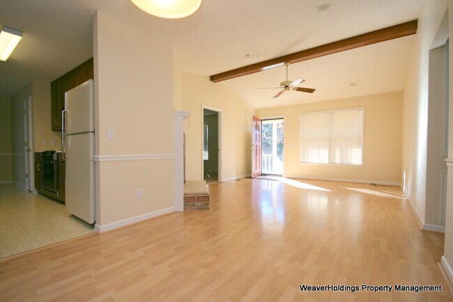 Building Photo - 159 Robinson Rd