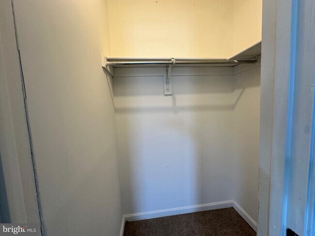 Building Photo - 14781 London Ln