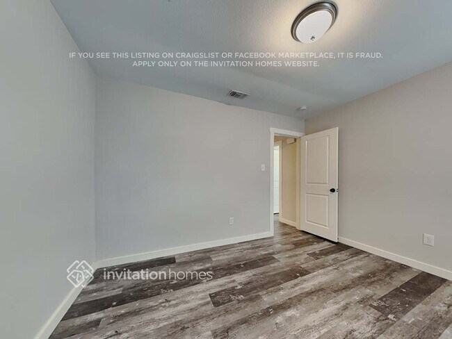 Building Photo - 8213 Mark Ln