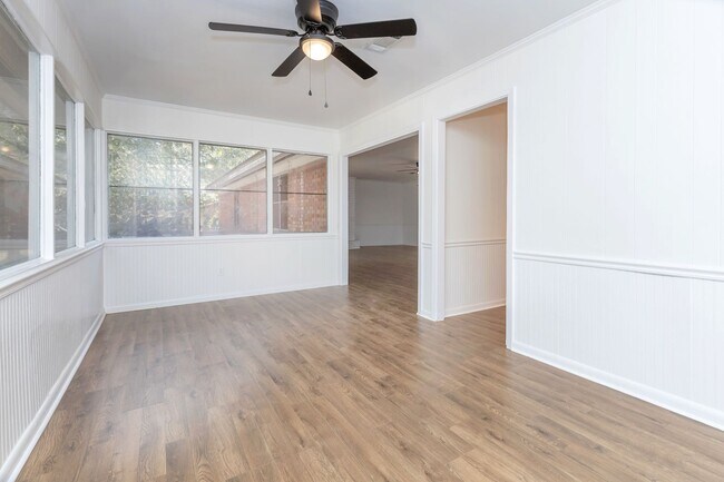 Building Photo - Home for Rent on the Bayou