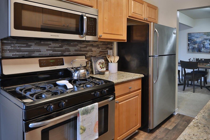 Chesapeake Glen Apartment Homes 8034 Greenleaf Terrace Glen Burnie MD