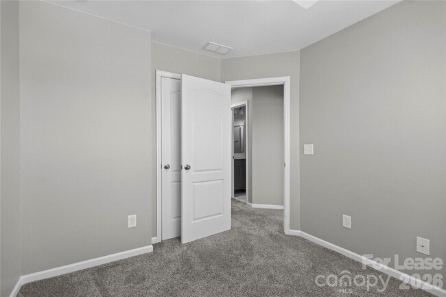 Building Photo - 19002 Lake Breeze Dr