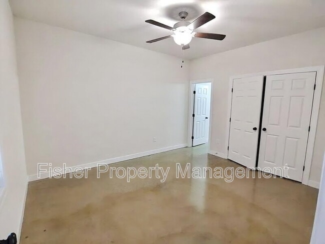 Building Photo - 2413 Carrington St