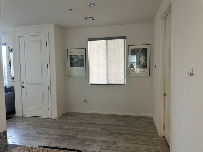 Building Photo - Renting CASITA ONLY!!!